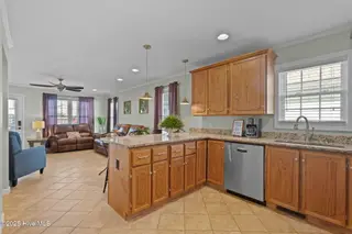 109 Greenville Avenue 1, Carolina Beach, NC 28428 – photo 13: 38-web-or-mls-DSC05056
