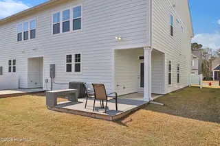 139 Freedom Park Road, Beaufort, NC 28516 – photo 8: End unit townhome in BeauCoast West