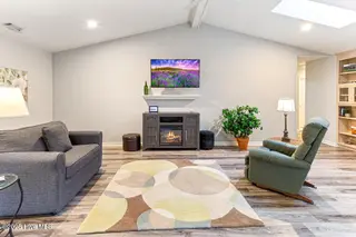 385 Pinehurst Trace Drive, Pinehurst, NC 28374 – photo 5: Living Room