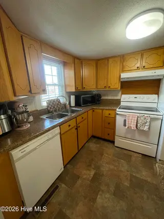 648 Nc 581 Highway S, Goldsboro, NC 27530 – photo 6: IMG_8620