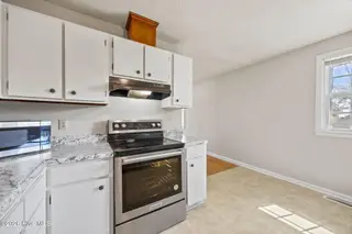 2909 Northwoods Drive, Jacksonville, NC 28540 – photo 19: 17-web-or-mls-2909 Northwoods Dr. 42