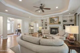 214 Fayemarsh Road, Wilmington, NC 28412 — 3-bedroom home in Village at Motts Landing, Wilmington, NC, photo 11 of 49: Fayemarsh214-4LrShaneL33A0030-CR2 copy