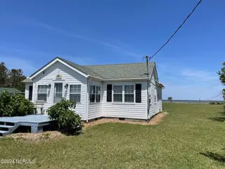 2524 Cedar Island Road, Cedar Island, NC 28520 — 2-bedroom home, Cedar Island, NC, photo 14 of 52: 2524 Cedar Island Rd