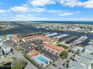 103 Spencer-Farlow Drive, Carolina Beach, NC 28428 – photo 8: 103SpencerFarlowDr-94