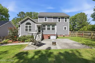 101 Balboa Court, New Bern, NC 28560 – photo 6: 38-web-or-mls-0C0A6745_1_edit