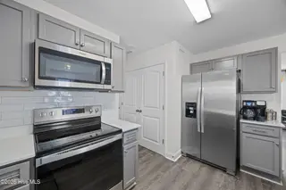 905 Walnut Street, Wilmington, NC 28401 – photo 16: 18_kitchen