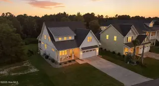 318 Spicer Lake Drive, Holly Ridge, NC 28445 – photo 2: 2-web-or-mls-318SpicerLakeDr_00056_twili