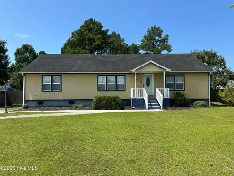 299 Riggs Rd, Hubert