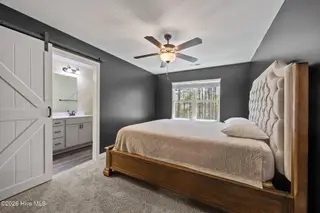 42 Catalina Circle, Swansboro, NC 28584 – photo 13: 29-web-or-mls-IMG_8792