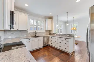 1656 Butterfly Knot Drive SW, Ocean Isle Beach, NC 28469 — 3-bedroom home in Waterway Cove, Ocean Isle Beach, NC, photo 9 of 51