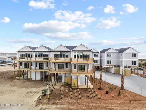 122 Shell Rd, Surf City
