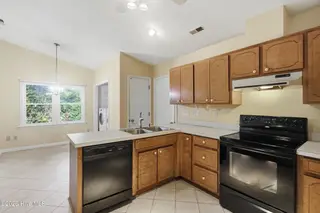 207 Forest Oaks Drive, New Bern, NC 28562 – photo 16: 24_img_2197