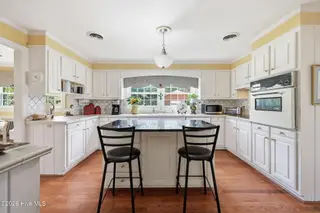 1713 Rosewood Drive, Greenville, NC 27858 – photo 17: 17-web-or-mls-BLS_0026