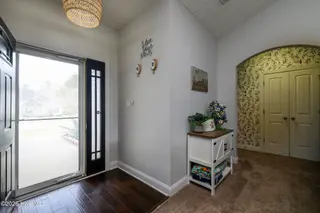 3408 Lefringhouse Lane, New Bern, NC 28562 — 3-bedroom home in Hardee Farms, New Bern, NC, photo 8 of 38: Foyer
