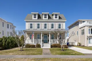 1513 Front Street, Beaufort, NC 28516 – photo 1: 1513 Front St, Beaufort, NC
