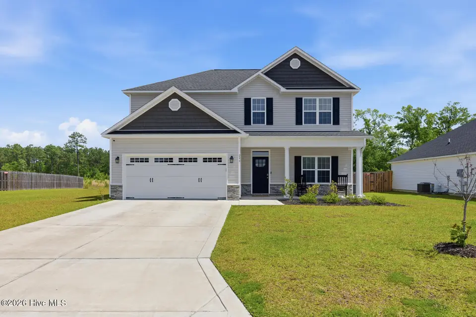 246 Crossroads Store Drive, Jacksonville, NC 28546 – photo 1 of 40: House