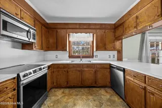 737 Pocosin Road, Winterville, NC 28590 – photo 18: 24-web-or-mls-IMG_8304
