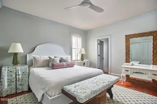 125 Front Street, Beaufort, NC 28516 – photo 22: 1st Fl Primary Suite
