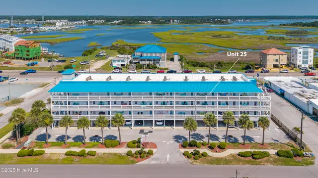 305 N Topsail Drive 25, Surf City, NC 28445