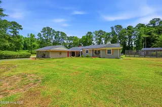 5237 Bell Williams Road, Currie, NC 28435 – photo 4