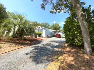 231 NE 67th Street, Oak Island, NC 28465 – photo 4: IMG_5811