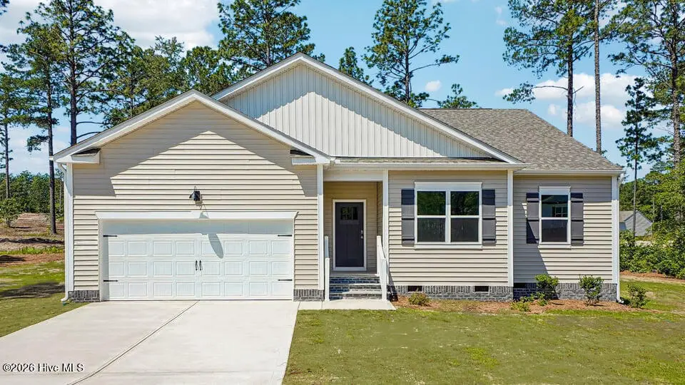 3086 Platinum Circle, West End, NC 27376 – photo 1 of 31: Booth A