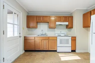 514 New River Drive, Jacksonville, NC 28540 – photo 8: mls-DSC00510