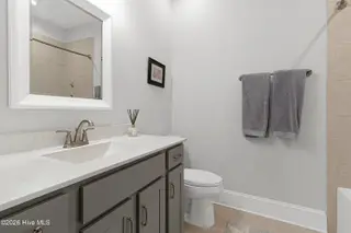 135 Sea Grove Lane, Beaufort, NC 28516 – photo 20: Full bath