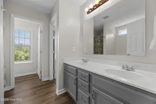113 Rolling Meadow Drive, Richlands, NC 28574 — 3-bedroom home in Rolling Meadows, Richlands, NC, photo 21 of 46: 11_bathroom