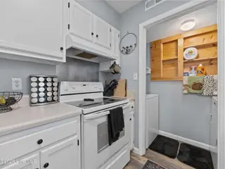 621 Shadowridge Road, Jacksonville, NC 28546 – photo 17: 18-web-or-mls-621 Shadowridge Rd 33