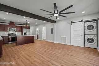 315 Meares Street, Wilmington, NC 28401 – photo 18: 23-web-or-mls-DSC05912