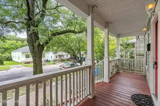 517 S 6th Street, Wilmington, NC 28401 – photo 6: mls-DSC07536