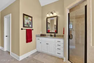6307 Crossmoor Drive, Wilson, NC 27896 — 4-bedroom home in SouthPointe, Wilson, NC, photo 24 of 55: Master Bath 2