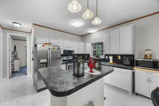 6079 Bell Williams Road, Currie, NC 28435 — 3-bedroom home, Currie, NC, photo 12 of 57: 12_kitchen