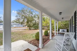 142 NE 14th Street, Oak Island, NC 28465 — 3-bedroom home in Tranquil Harbor, Oak Island, NC, photo 6 of 60: 46-web-or-mls-DSC06056