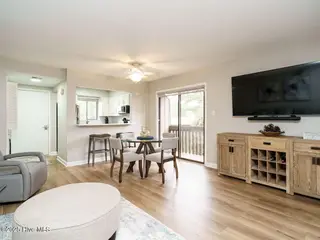 800 St Andrews Drive 260, Pinehurst, NC 28374 – photo 8: 006-1280x960-living-dining