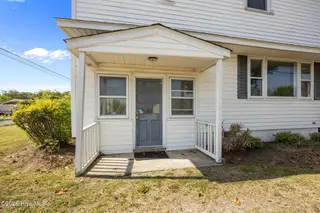 2501 Avery Street, Morehead City, NC 28557 – photo 7: 7-web-or-mls-2501 Avery St 007