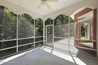 3807 Leaf Court, New Bern, NC 28562 – photo 20: 49-web-or-mls-0C0A2516