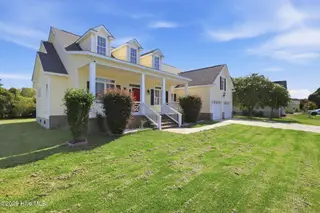 1203 Coral Reef Court, New Bern, NC 28560 – photo 2: Front View