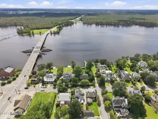 524 W Main Street, Washington, NC 27889 – photo 8: 63-web-or-mls-DJI_20260909140601_0029_D