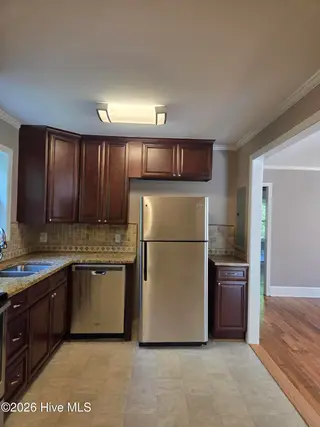 906 Sunset Drive, Carthage, NC 28327 – photo 11: 20260517_163530