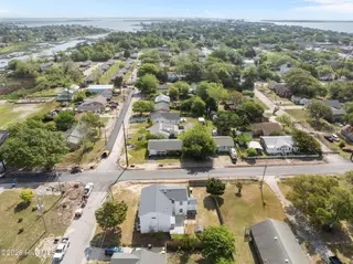 2501 Avery Street, Morehead City, NC 28557 – photo 14: 14-web-or-mls-2501 Avery St 014