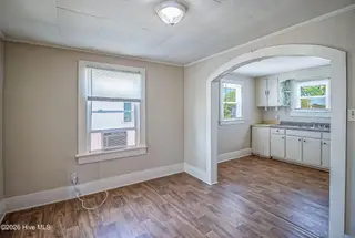 909 E 4th Street, Goldsboro, NC 27534 – photo 2: dine