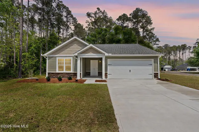 2573 Provence Drive SE, Bolivia, NC 28422
