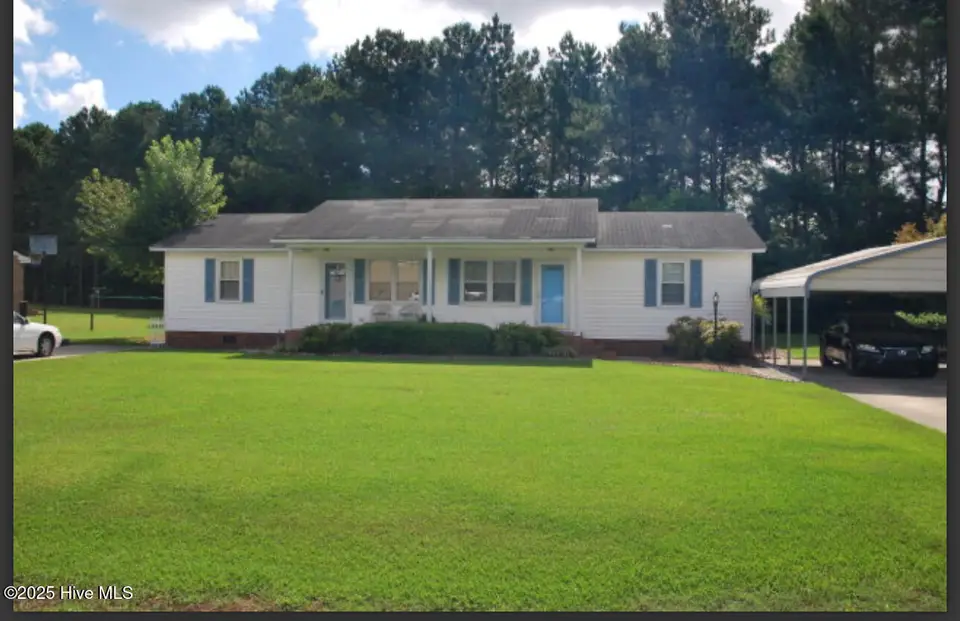 3145 Lakewood Drive # 3155, Kinston, NC 28504 – photo 1 of 8: IMG_1105