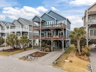 308 Oceanaire Lane, Surf City, NC 28445 – photo 2: 2-web-or-mls-IMG_7755