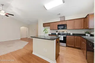 306 Station House Road, New Bern, NC 28562 – photo 18: Kitchen