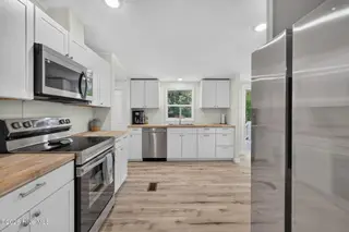 145 Bellhammon Forest Drive, Rocky Point, NC 28457 – photo 11