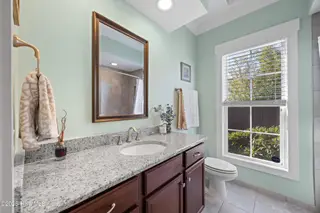 4451 Old Towne Street, Wilmington, NC 28412 – photo 18: 18_bathroom