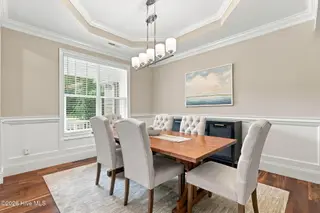 7011 Masonboro Sound Road, Wilmington, NC 28409 – photo 10: 40-web-or-mls-DSC07297-Edited